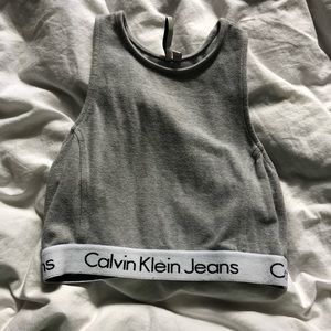 Calvin Klein Crop Top